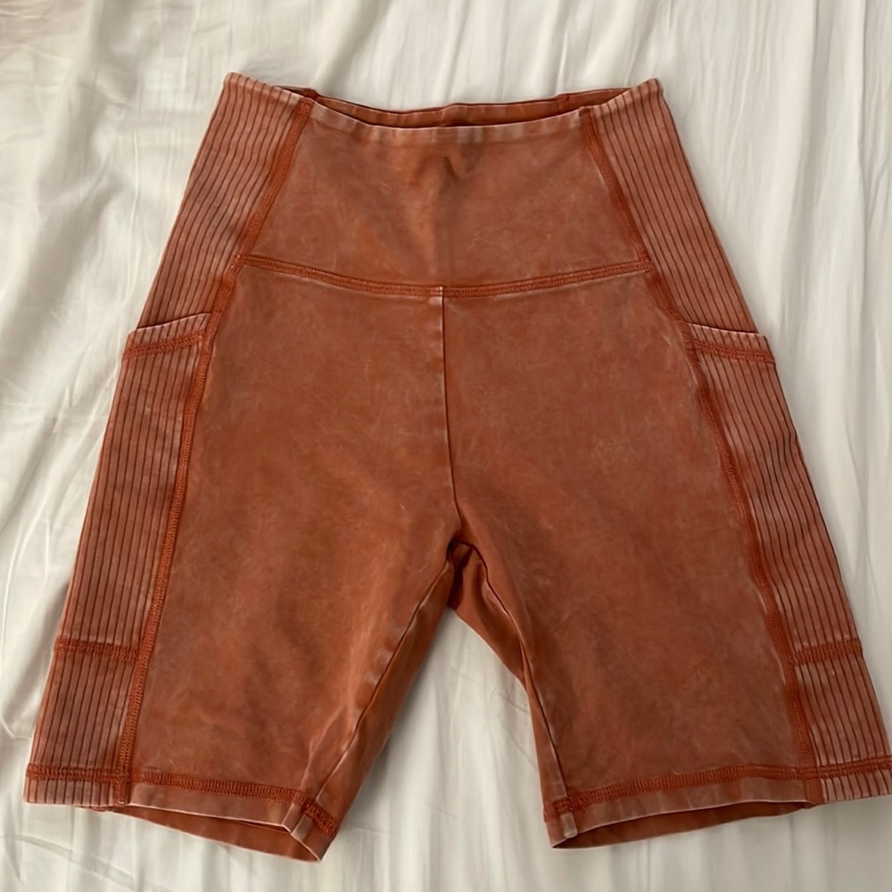 [OFFLINE by Aerie] bike shorts.